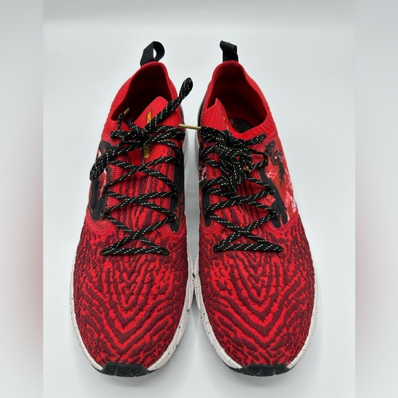 Men’s Under Red  Armour HOVR Phantom 2 Chinese New Year Sz 13 - Picture 3 of 3